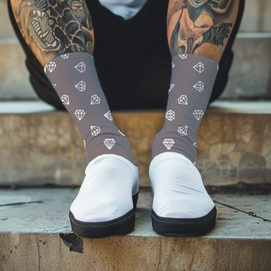Diamond Print Knee-High Socks: Charcoal Grey Geometric Fashion