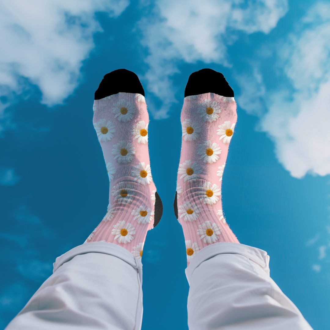 Pink Daisy Print Socks: Spring Floral Pattern, Combed Cotton Blend