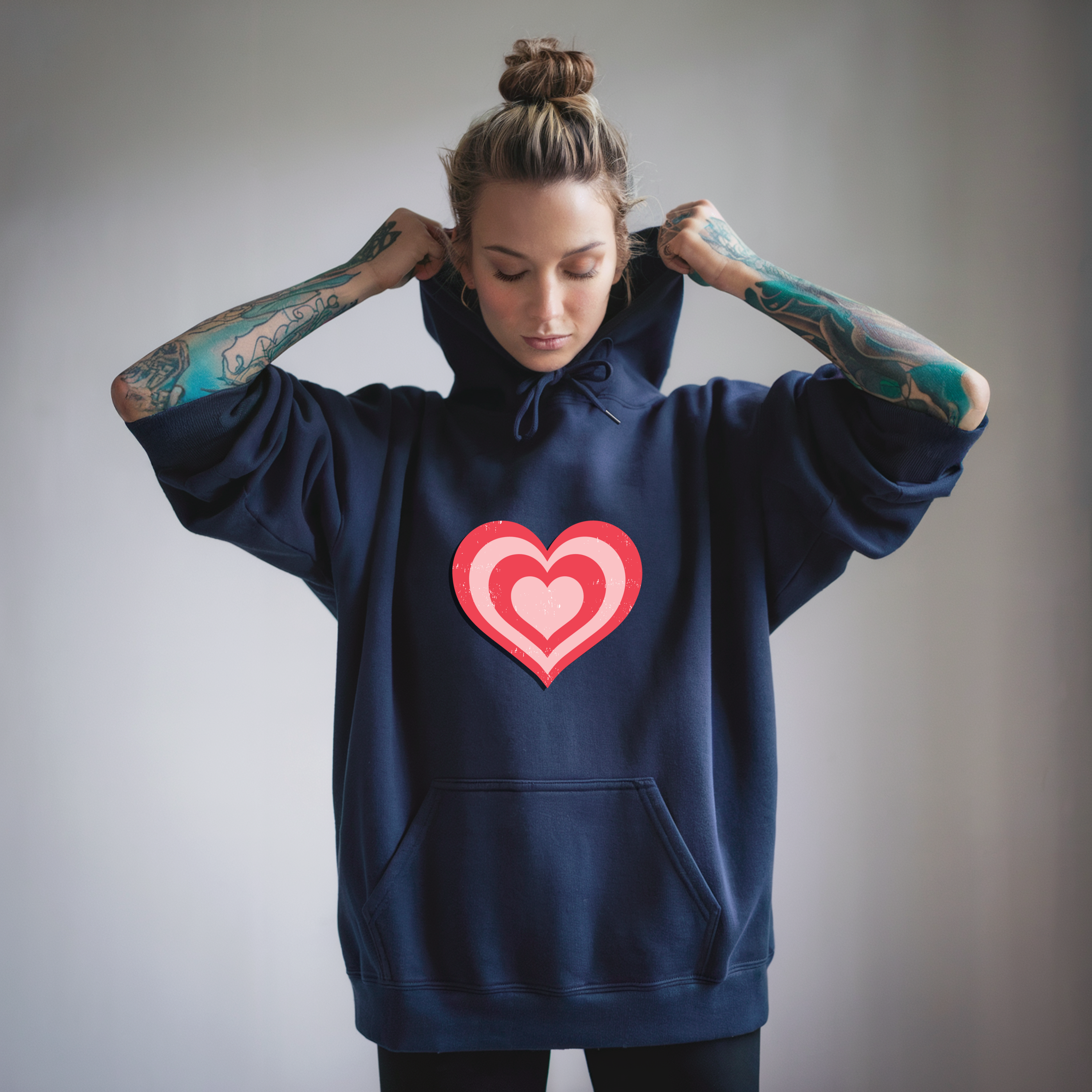 Retro Heart Graphic Hoodie – Unisex Valentine’s Sweatshirt